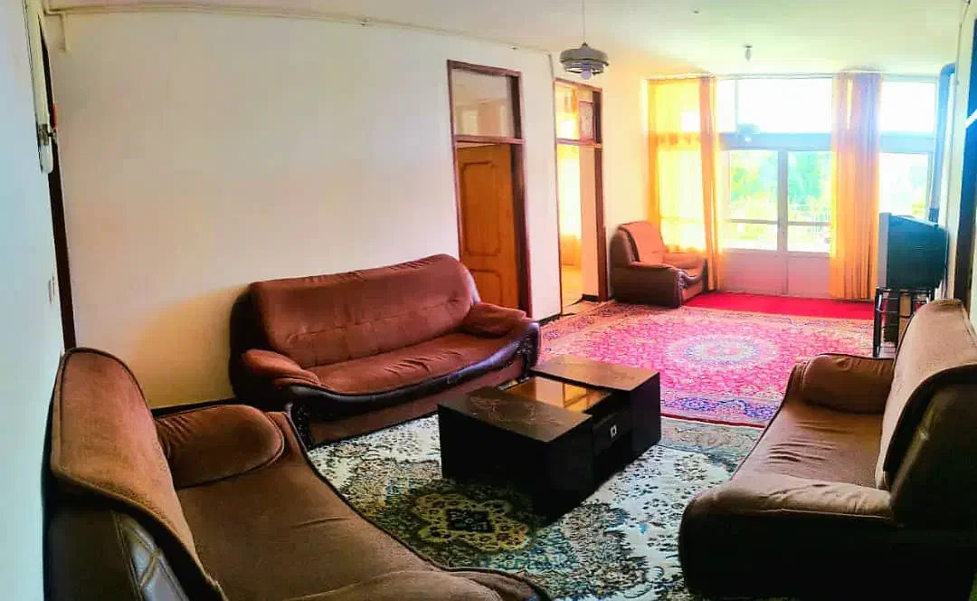 اجاره ویلا سوییت باغبهادران باغبادران|اجارهٔ کوتاه‌مدت ویلا و باغ|اصفهان, باغ دریاچه|دیوار