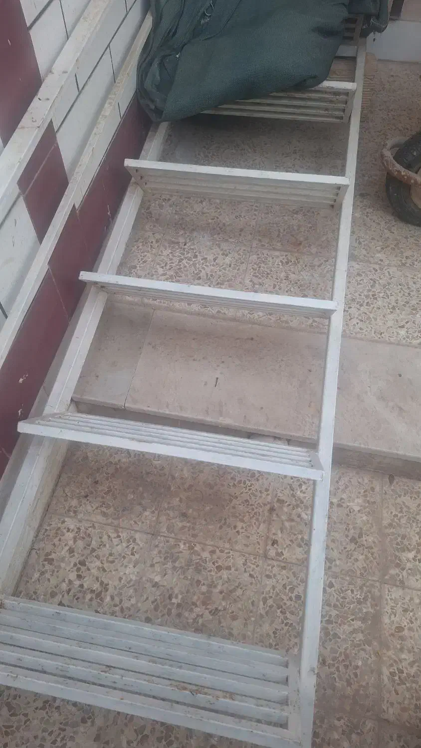 پله فلزی|مصالح و تجهیزات ساختمان|اهواز, شهرک شهید عباس پور|دیوار