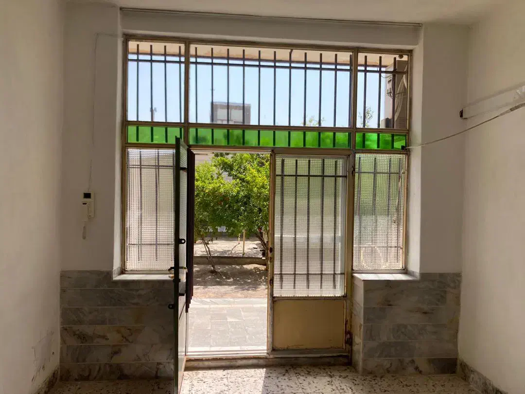 خانه نیمور توافقی تک برگ دو نبش سه خواب مغازه|فروش خانه و ویلا|محلات, |دیوار