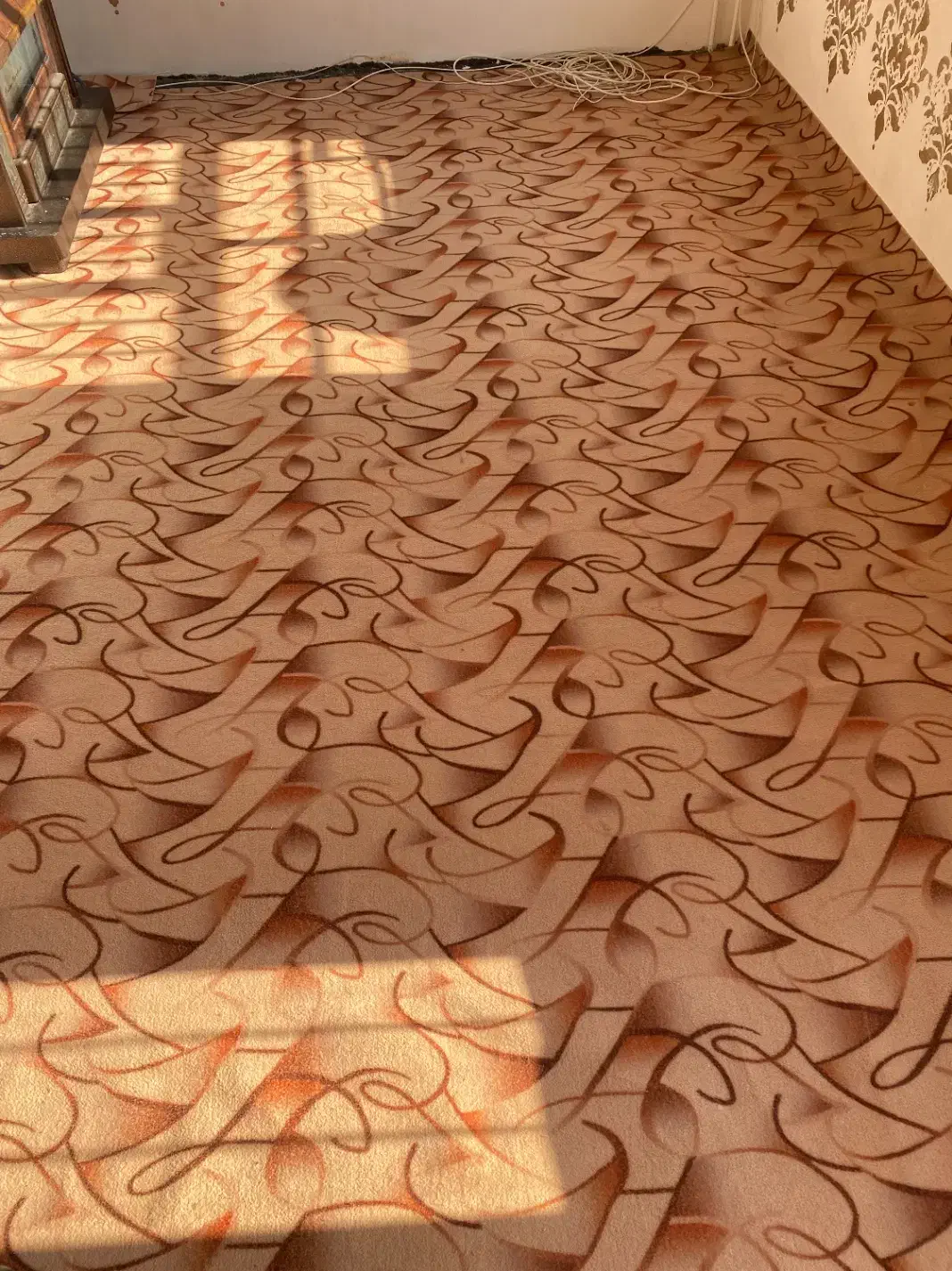 سه عدد موکت به اندازه حدود ۵۰متر|موکت|مرند, |دیوار