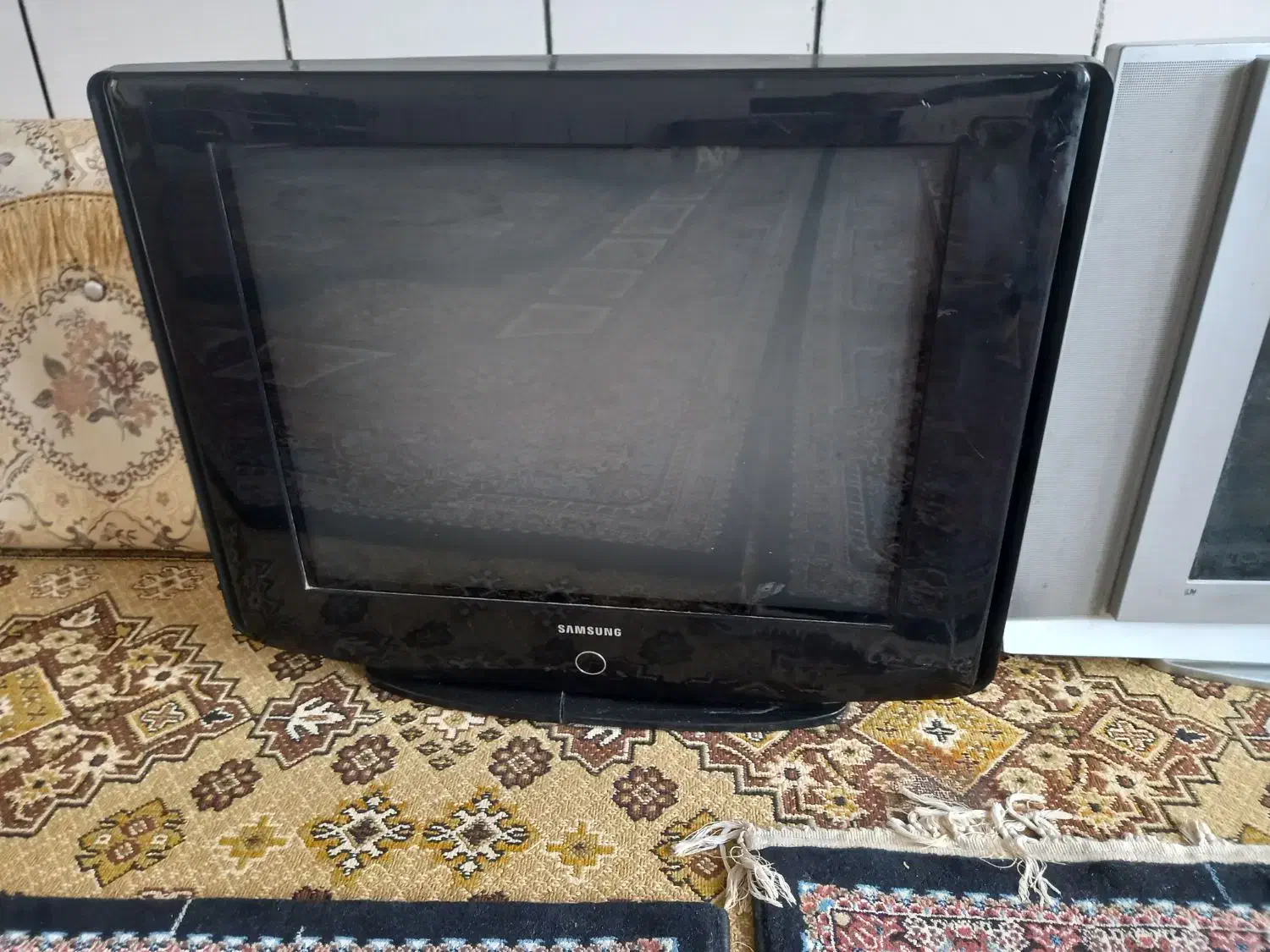 تلویزیون۲۱و۲۹اینچ|تلویزیون و پروژکتور|الیگودرز, |دیوار