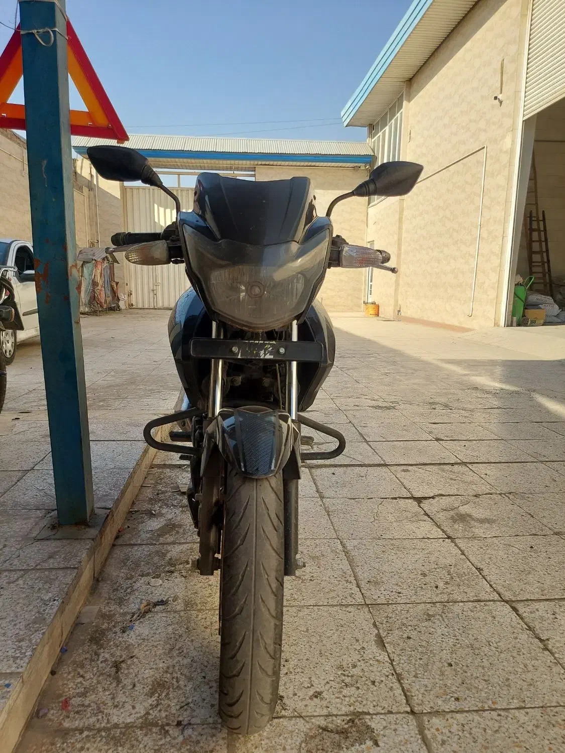 اپاچی مشکی|موتورسیکلت|قم, دروازه کاشان|دیوار