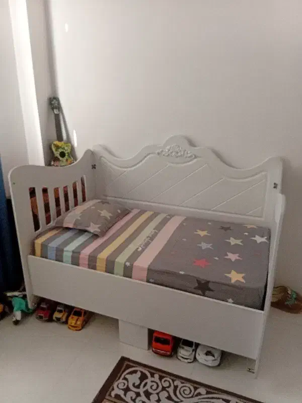 تخت کودک مناسب تا پنج سال|تخت و صندلی بچه|کومله, |دیوار