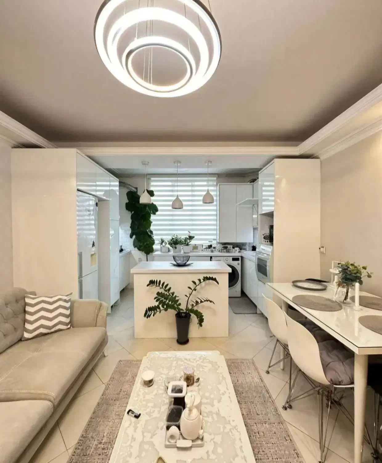 آپارتمان ۷۳ متر سند / مطهری بر اصلی / پارکینگ دار|فروش آپارتمان|رشت, بازار|دیوار