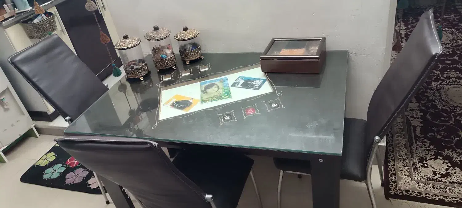 فروش فوری میز ناهارخوری|میز و صندلی غذاخوری|لار, |دیوار