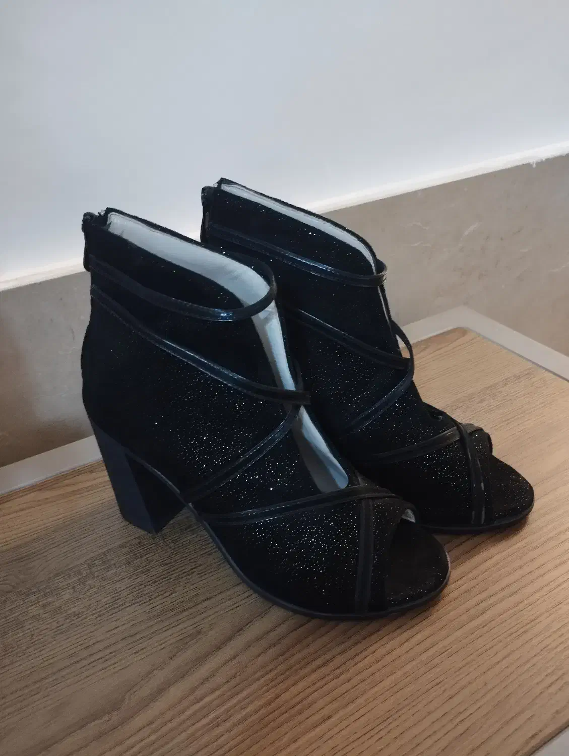 کفش مجلسی|کیف، کفش، کمربند|ملایر, |دیوار