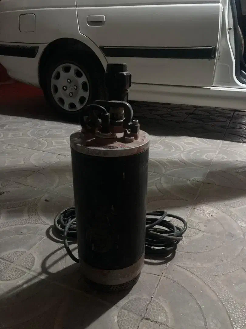 پمپ کف کش اسپیکو یک ماه کارکرددرحدنو قیمت۱۹میلیون|ماشینآلات صنعتی|کرمان, |دیوار