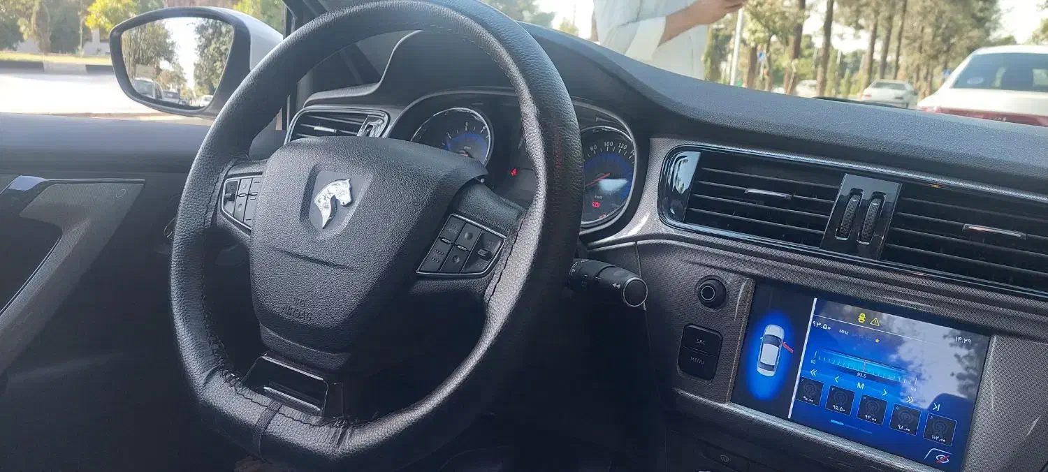 تارا اتومات ۱۴۰۲ کم کار سفید|خودرو سواری و وانت|شیراز, دشت چنار|دیوار