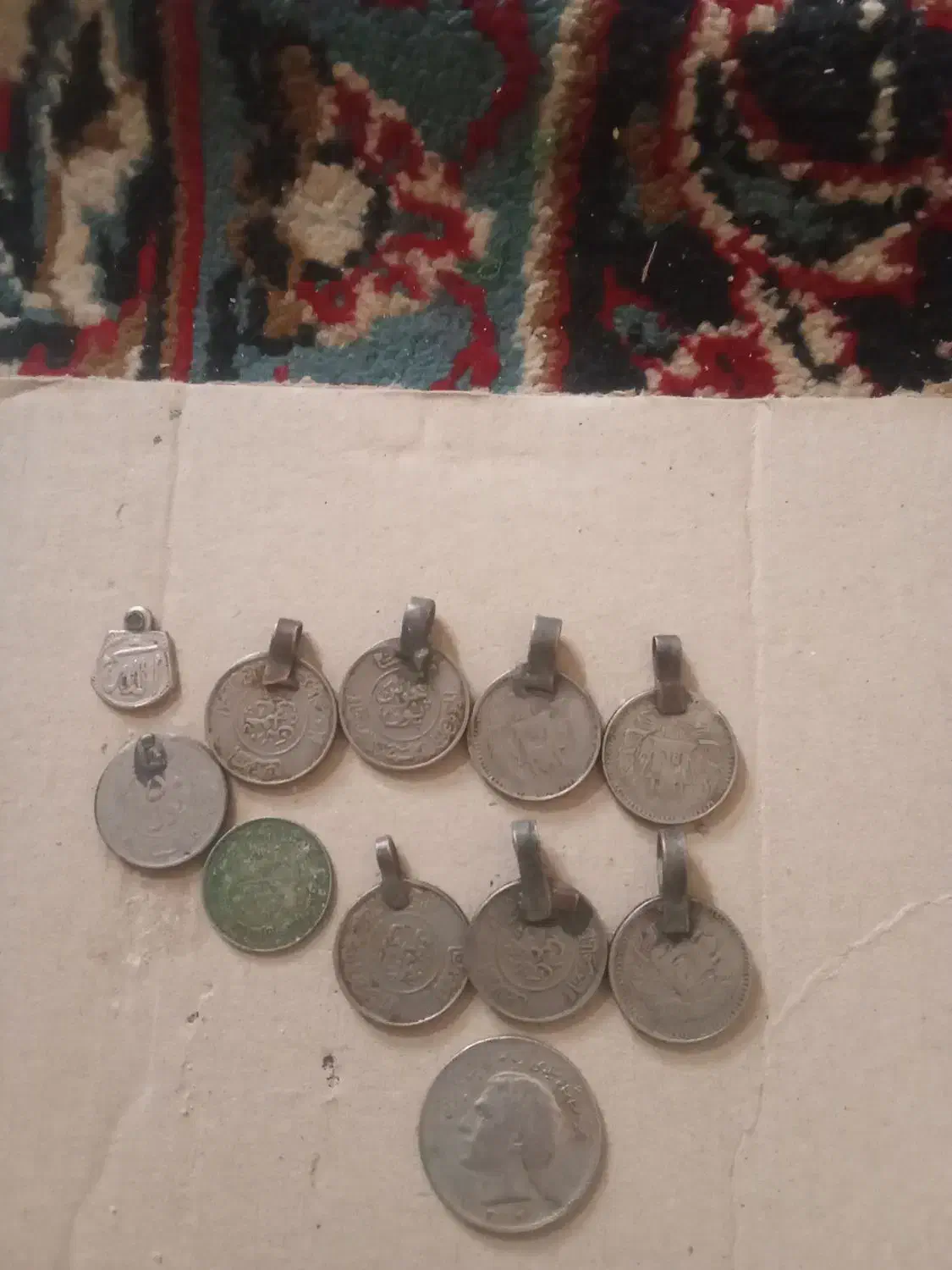 تعدادی سکه قدیمی|کلکسیون سکه، تمبر، اسکناس|پیشوا, |دیوار