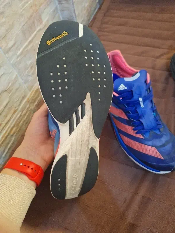 کتونی هوکا ONE ONE و آدیداس ریسینگ پرو 2سایز44و45|کیف، کفش، کمربند|آفتاب, |دیوار