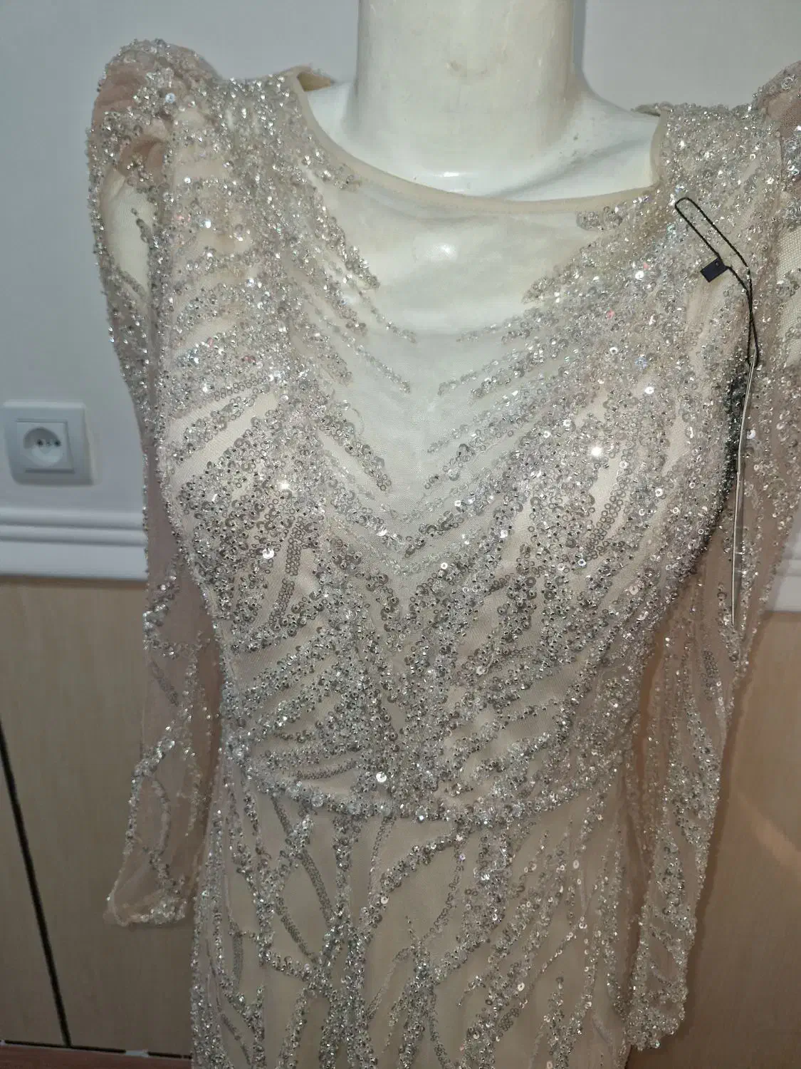 لباس مجلسی نو‌|لباس|بندر دیر, |دیوار