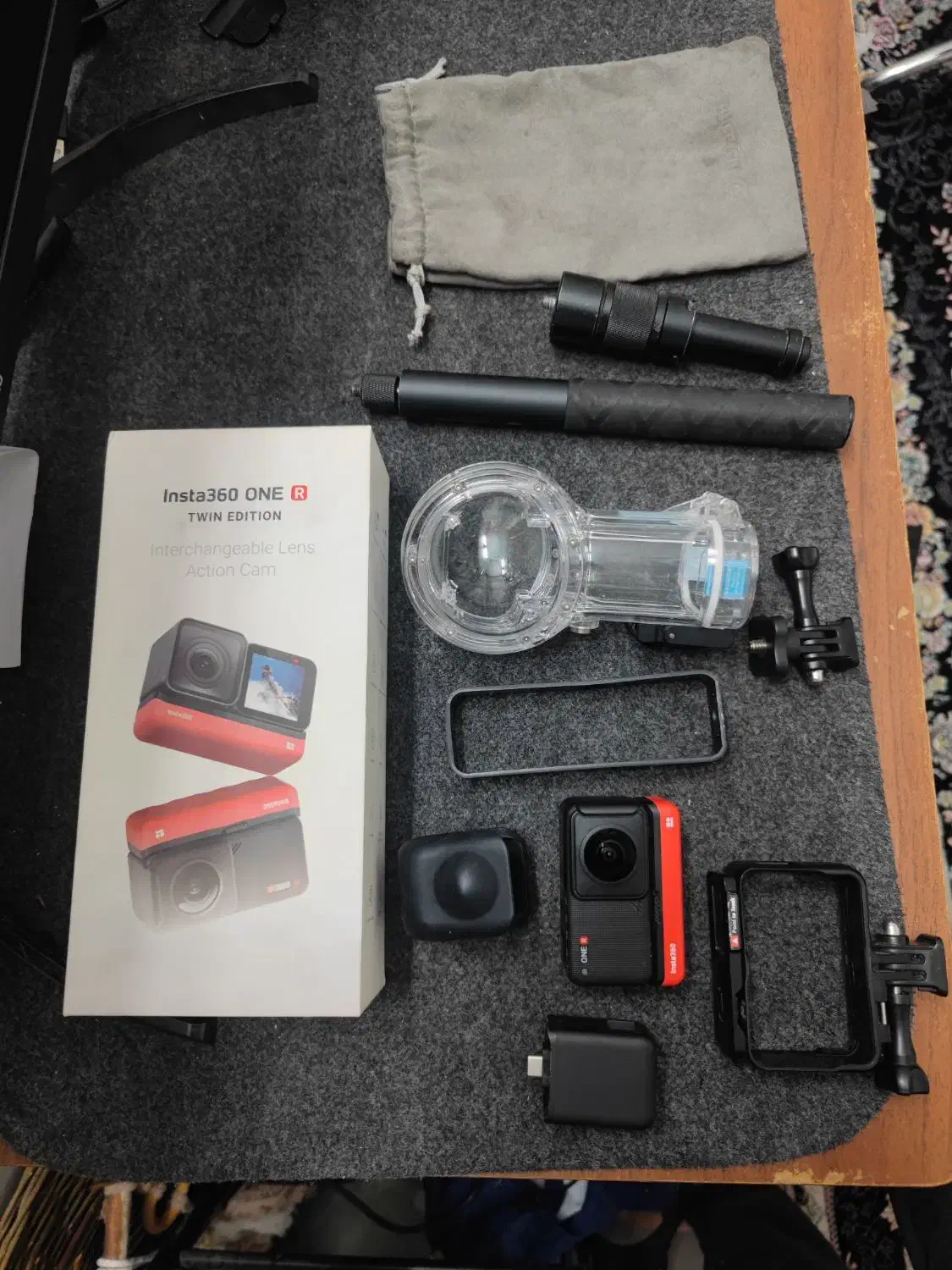 insta 360 one r Twin Edition با همه اقلام|دوربین عکاسی و فیلم‌برداری|تهران, ونک|دیوار
