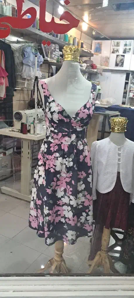 اجاره قسمتی از کارگاه خیاطی به خیاط خانم|اجارهٔ مغازه و غرفه|شیراز, سینما سعدی|دیوار