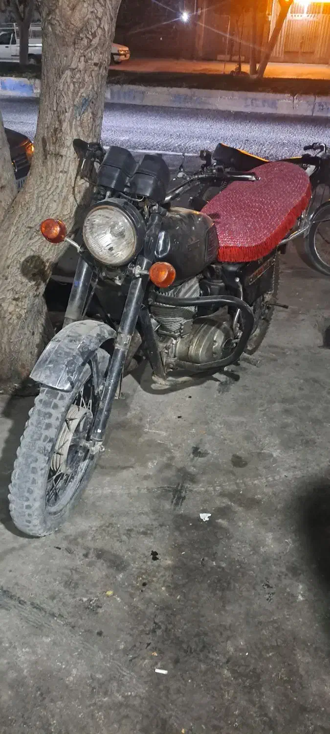 ایژ۲۰۰۲|موتورسیکلت|شهرکرد, |دیوار