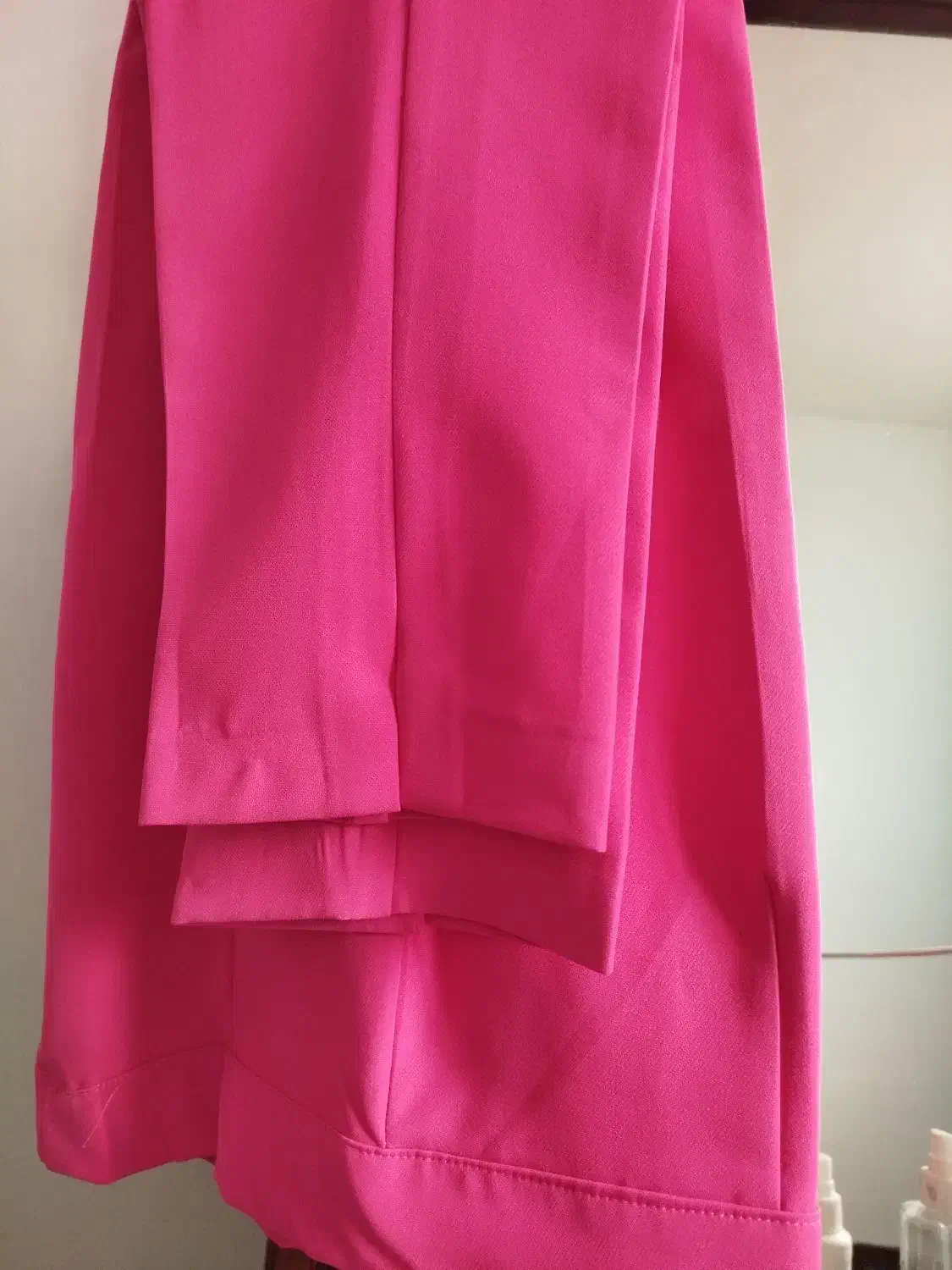 تعدادی لباس|لباس|بوشهر, |دیوار