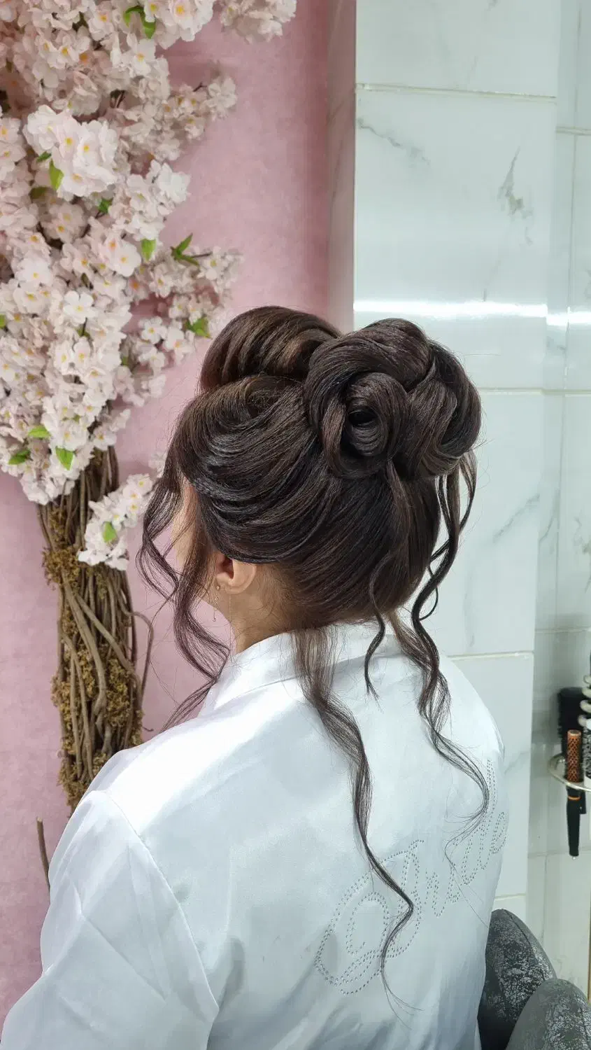 آفر ویژه شنیون با مژه موقت فقط ۴۰۰|خدمات آرایشگری و زیبایی|اسلامشهر, باغ فیض|دیوار