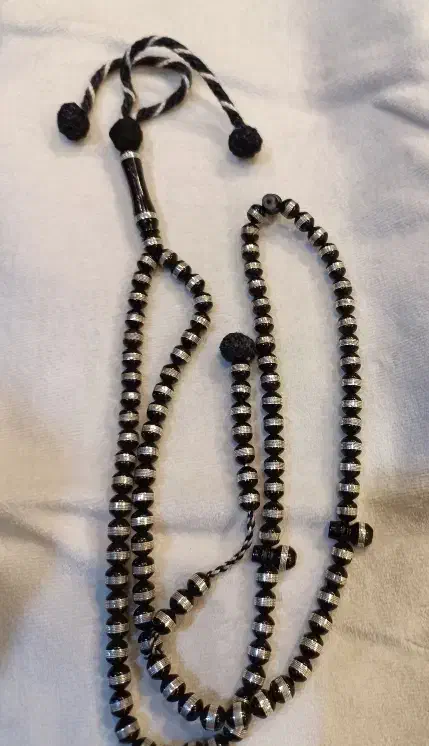 تسبیح نقره کوب سندلوس|کلکسیون اشیاء عتیقه|مشهد, پورسینا|دیوار