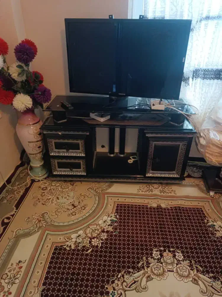 میز تلوزیون و مبل|مبلمان خانگی و میز عسلی|اسلام آباد, |دیوار