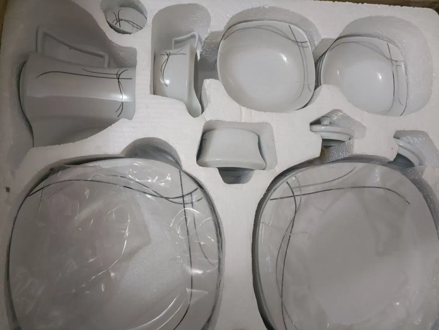 سرویس چینی|ظروف سرو و پذیرایی|نیشابور, دارایی|دیوار