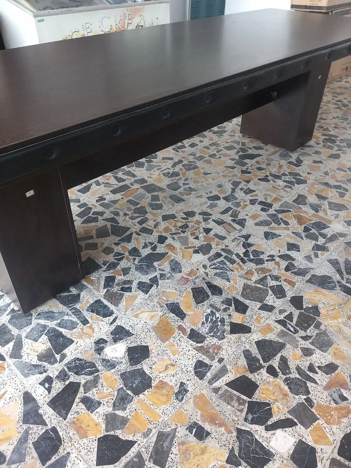 میز کنفرانس درحد نو|مبلمان اداری|گرگان, |دیوار