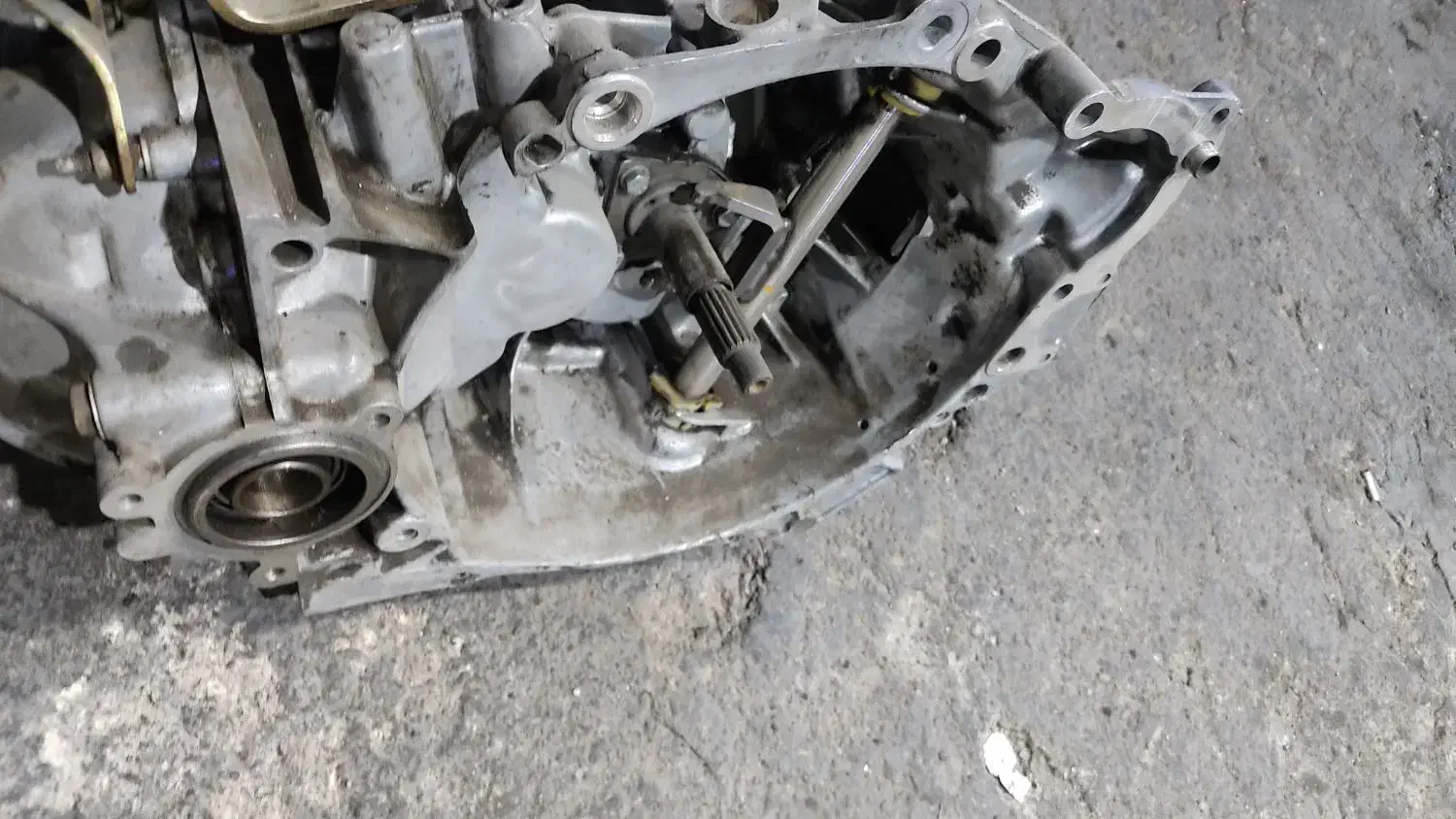 یک عدد گیربکس پژو صفر|قطعات یدکی و لوازم جانبی|شاهدشهر, |دیوار