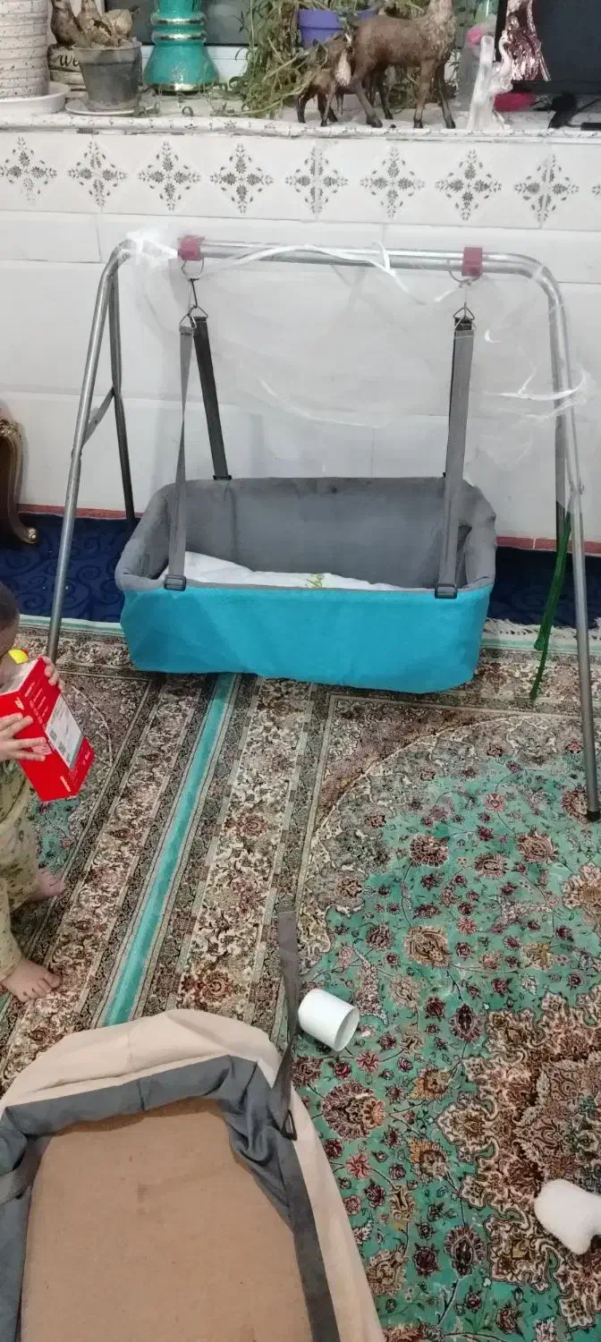 گهواره کودک دوتا مال دوقلو ها|تخت و سرویس خواب|قاهان, |دیوار