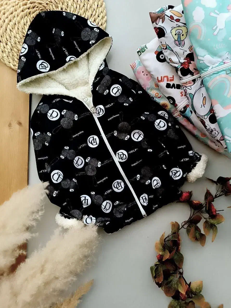 سویشرت بچگانه( فقط ارسال با پست دارم )|کفش و لباس بچه|چالوس, |دیوار