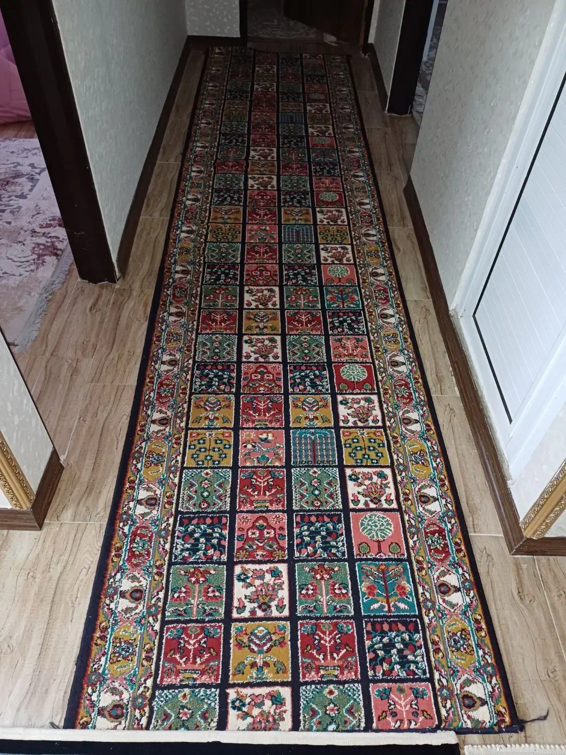 فرش آشپزخانه یا اتاق خواب طرح خشتی و کناره|فرش|قم, کاسه گران|دیوار