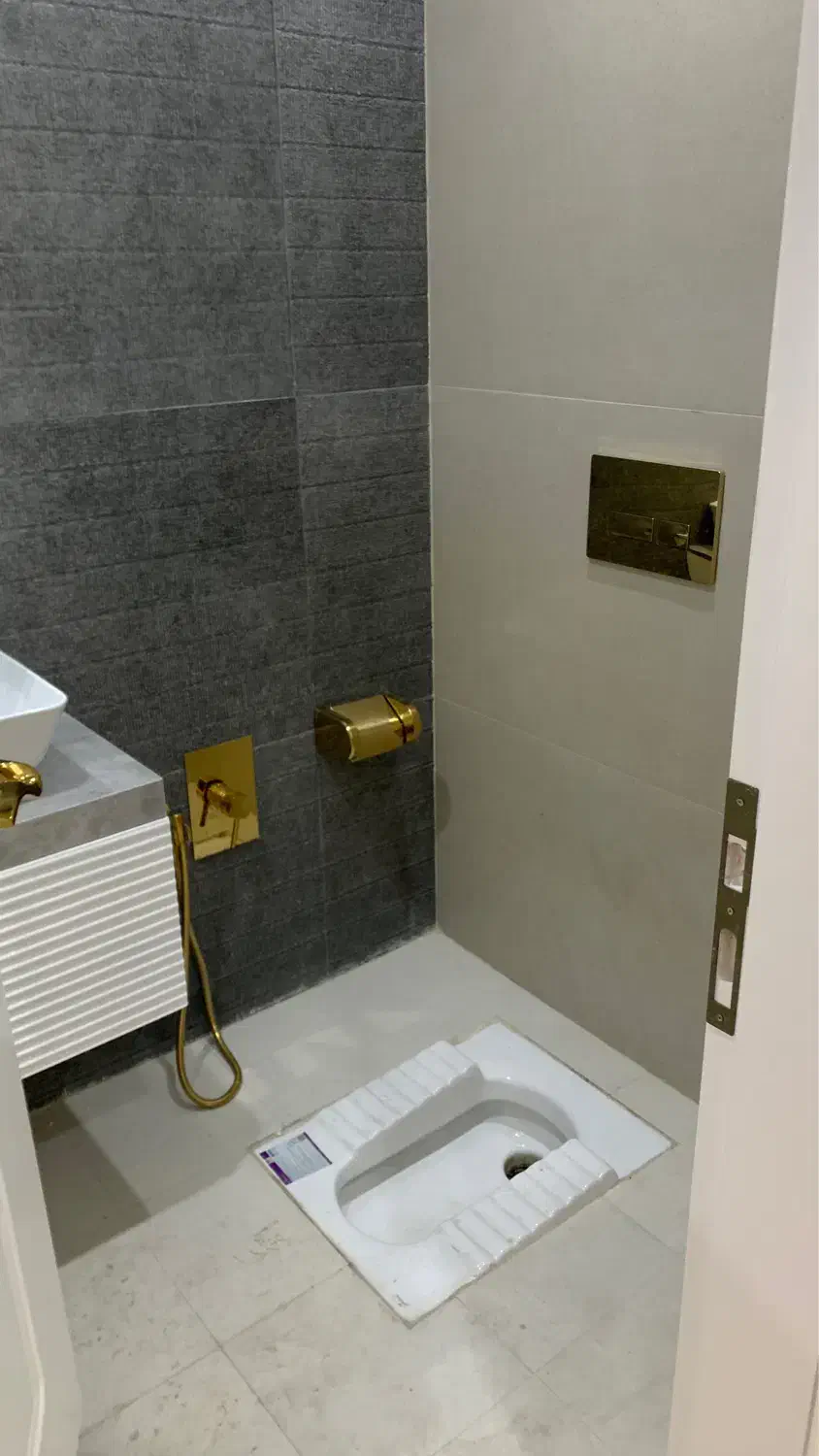 ۱۰۰ مترکلیدنخورده پیامبرمرکزی