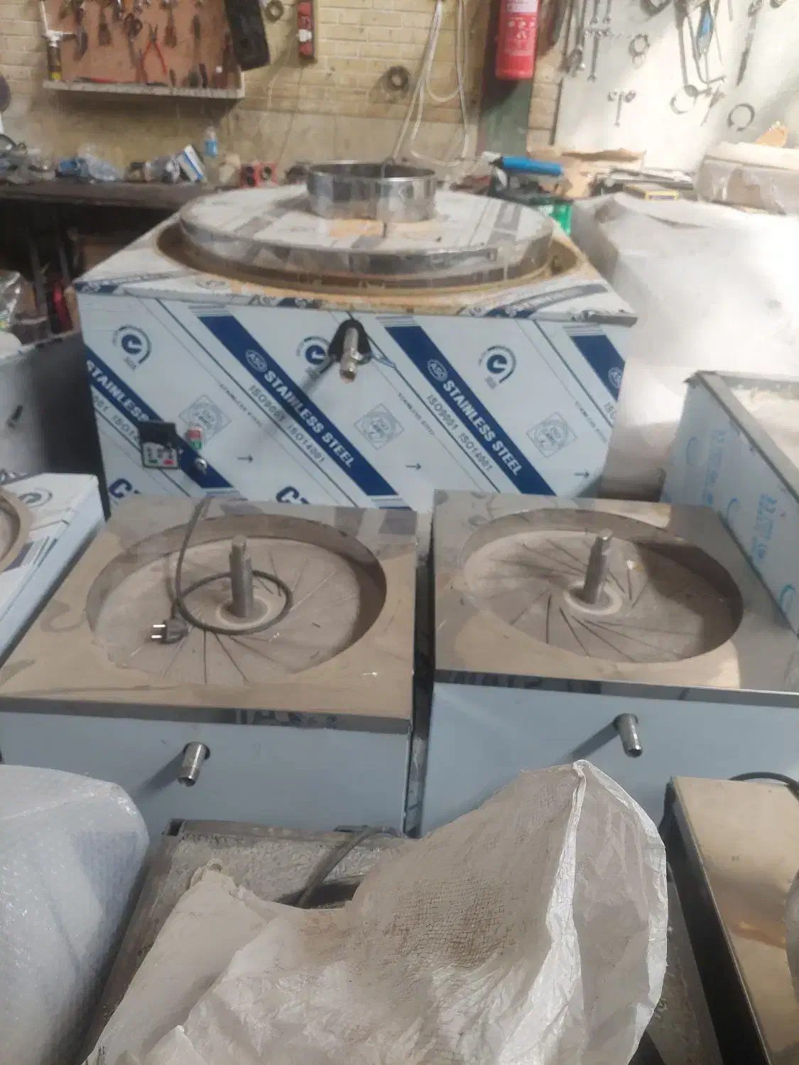 آسیاب سنگی کنجد ( ارده گیر )|ماشین‌آلات صنعتی|اصفهان, شهرک صنعتی امیرکبیر (شاپور جدید)|دیوار