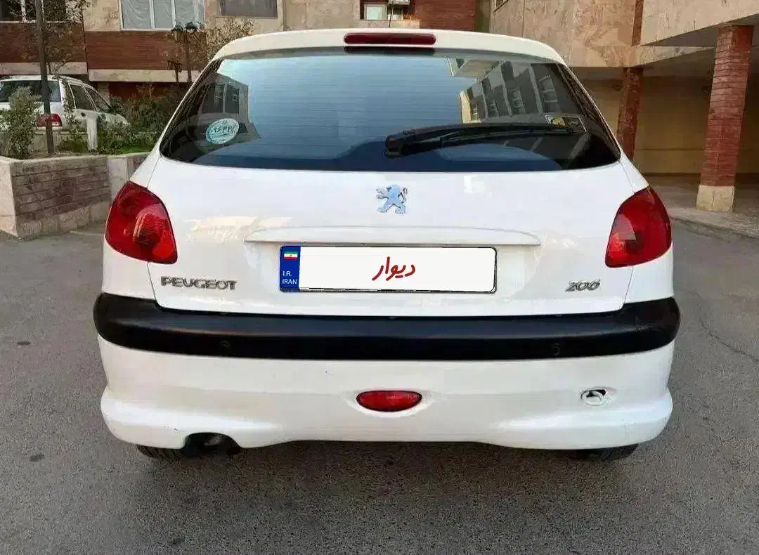 پژو 206 مدل 98 تیپ دو کارمندی در حدصفر|خودرو سواری و وانت|تربت‌حیدریه, میدان مرکزی|دیوار
