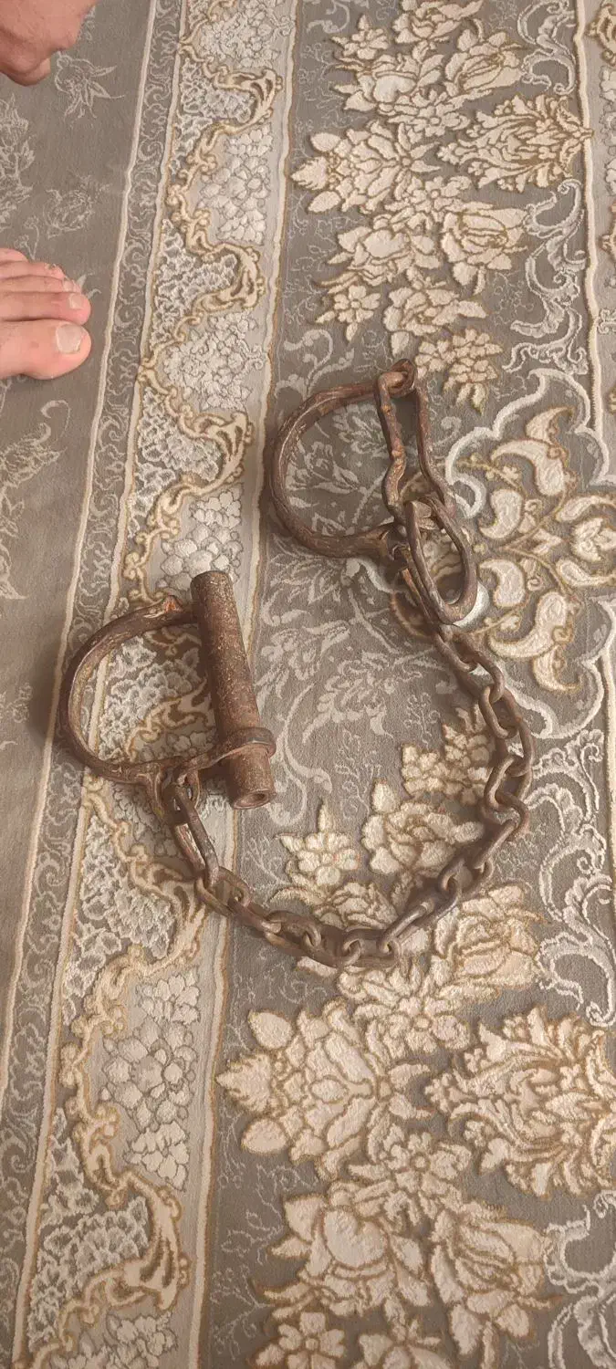 پا بند قدیمی اسب قاطر و حتی انسان|اسب و تجهیزات اسبسواری|فولادشهر, A2|دیوار