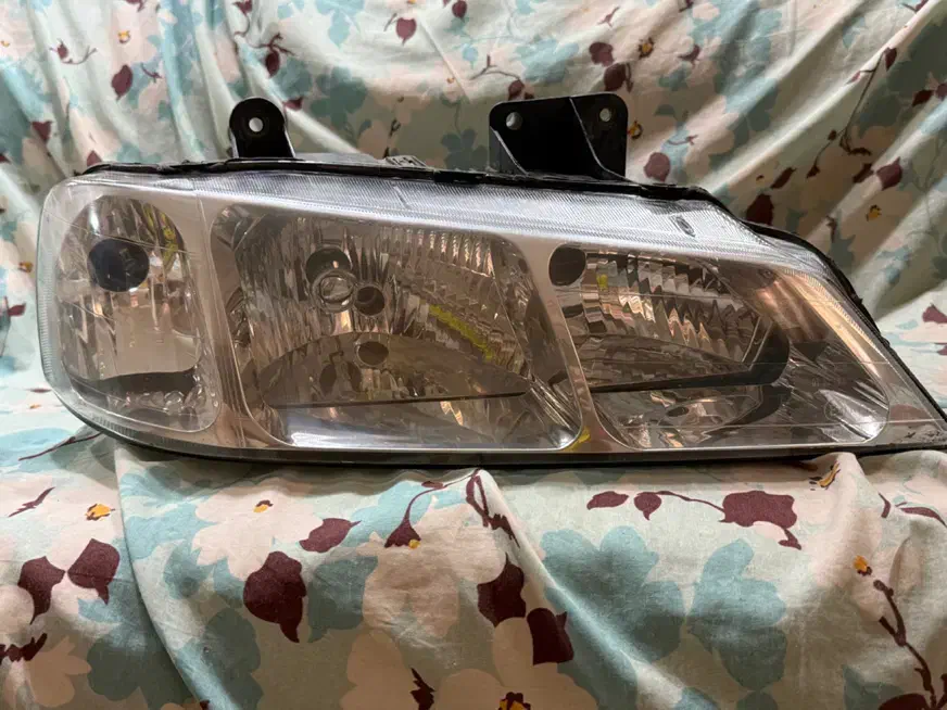 چراغ پارس و لاستیک و شاتون|قطعات یدکی و لوازم جانبی|اهواز, کوروش|دیوار