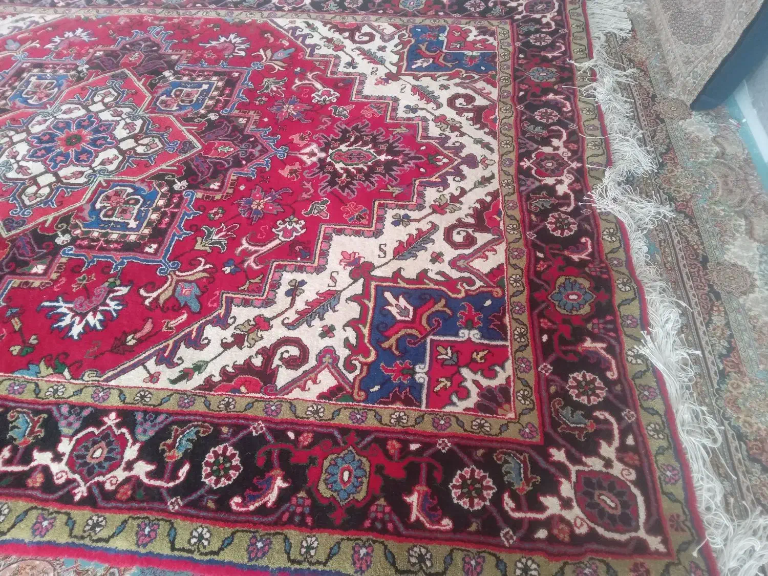 فرش دست بافت هریس|فرش|خواجه, |دیوار