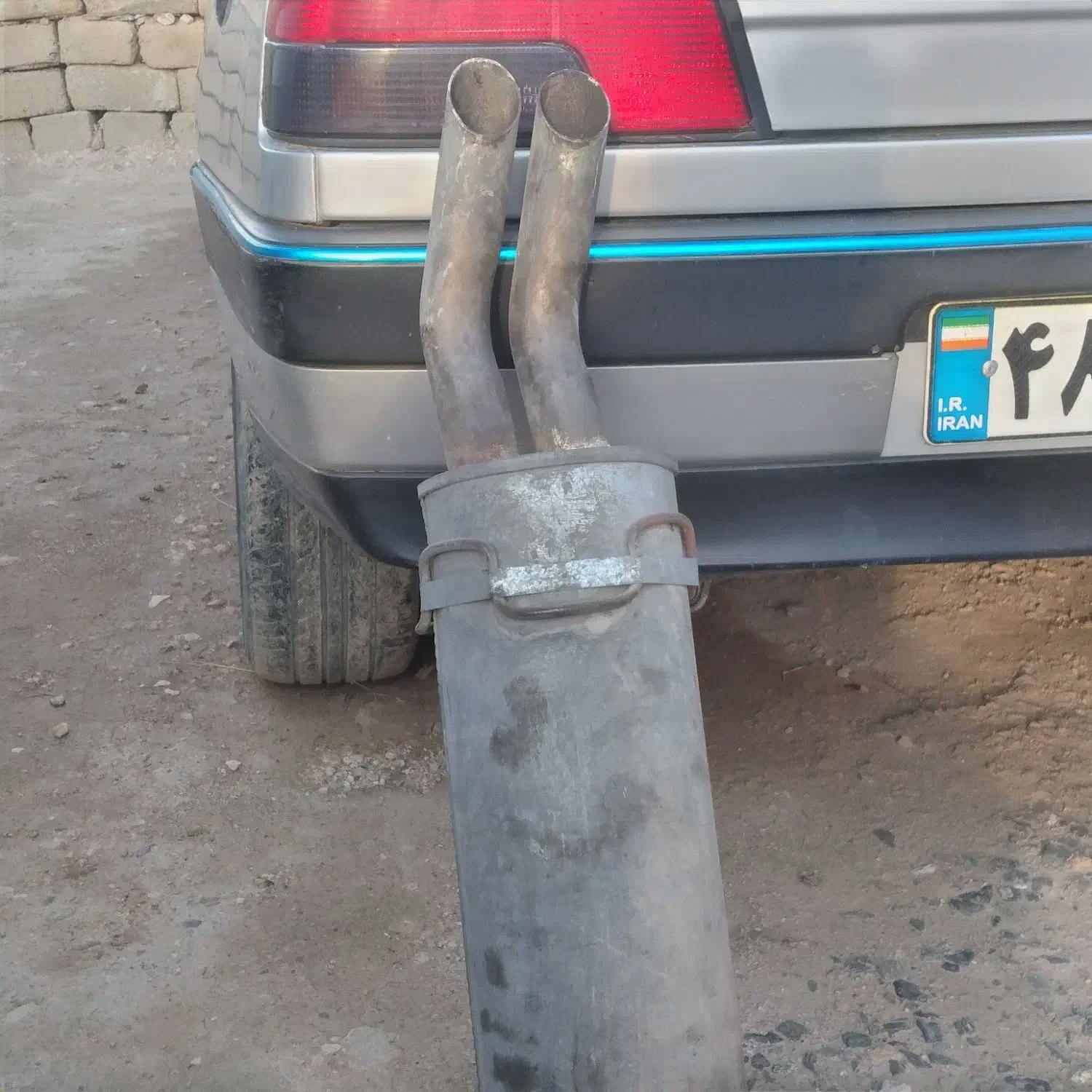 یک عدد میل سوپاپ ۴۰۵ و انبار بلوچی دو لول|قطعات یدکی و لوازم جانبی|نوشین شهر, |دیوار