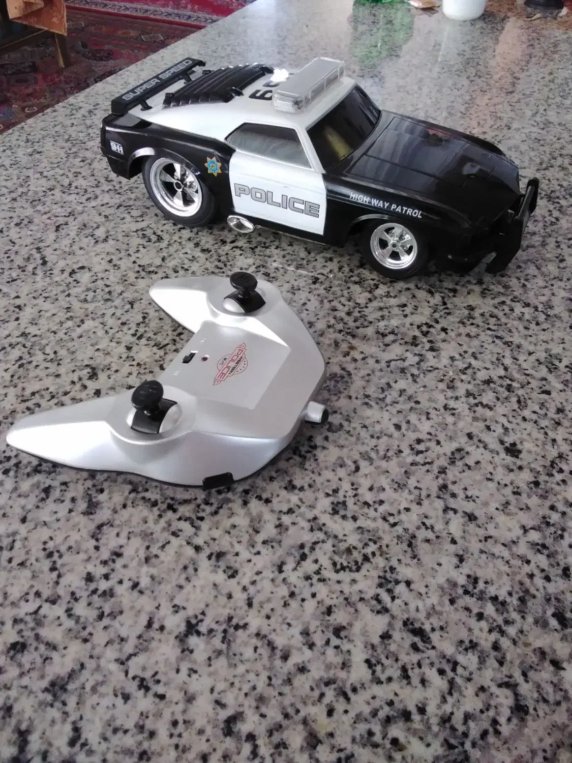 ماشین کنترلی لوکس|اسباب‌بازی بچه|خمینی‌شهر, |دیوار