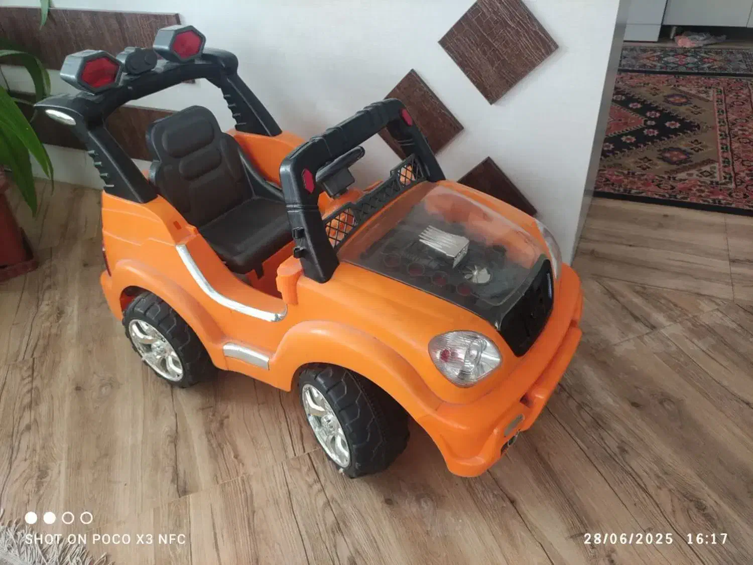 ماشین شارژی|اسباب‌بازی بچه|اراک, |دیوار