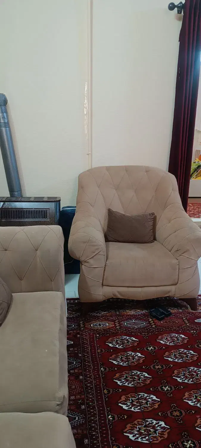 مبلمان هفت نفره همراه ست میز نهار خوری|مبلمان خانگی و میز عسلی|مشهد, حضرت حجت|دیوار