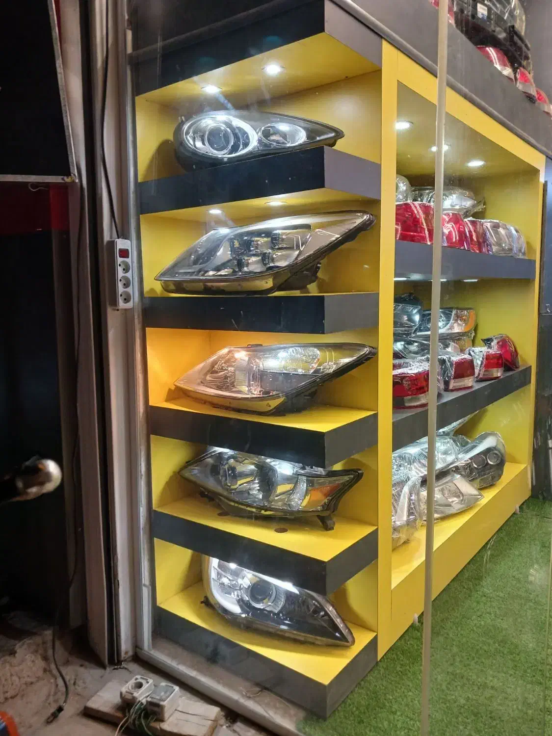 دنیای قطعات وسایل ماشین خارجی نو و استوک|قطعات یدکی و لوازم جانبی|اصفهان, مارچین|دیوار