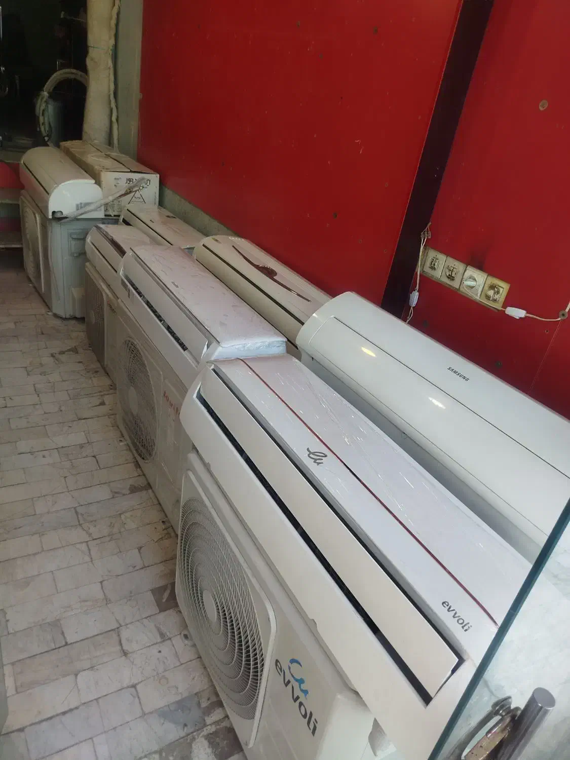 فروشنده و خریدار کولرگازی و کولر گازی|کولر گازی و فنکوئل|اصفهان, الهیه|دیوار