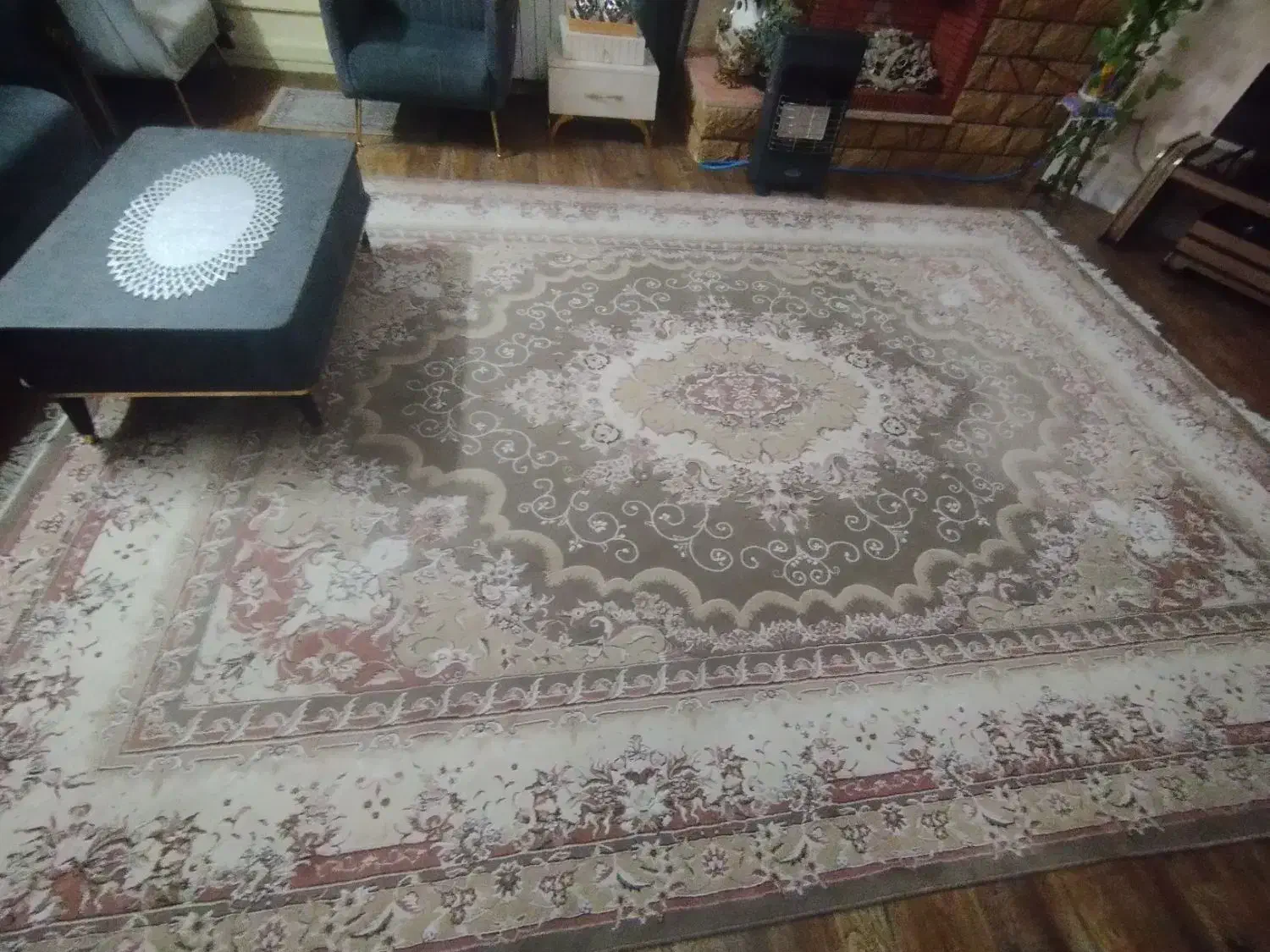 فرش|فرش|صدرا-فارس, فاز ۱|دیوار