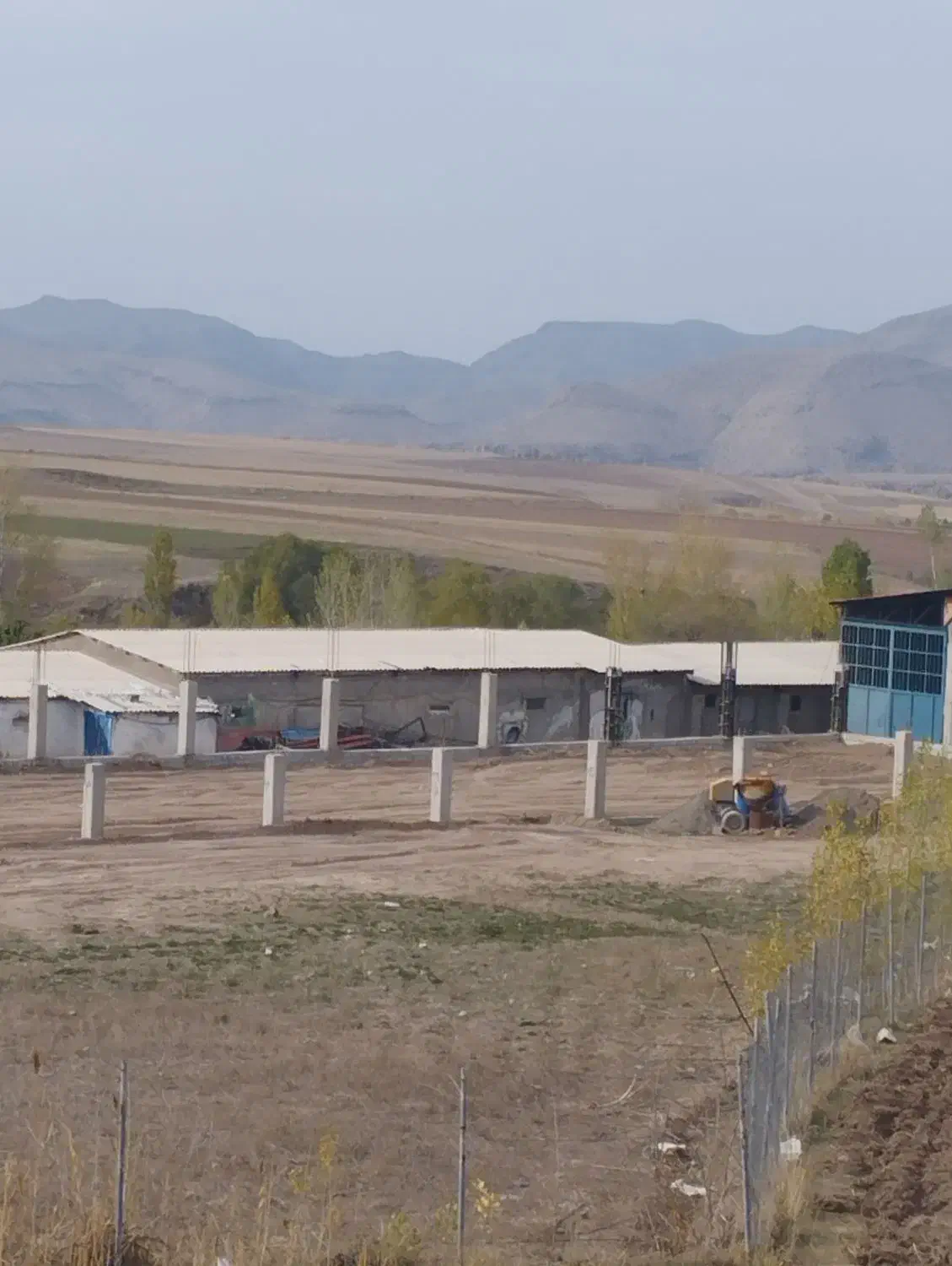 اجاره ۱۰۰۰ متری مرغداری|اجارهٔ دفتر صنعتی، کشاورزی، تجاری|ثمرین, |دیوار