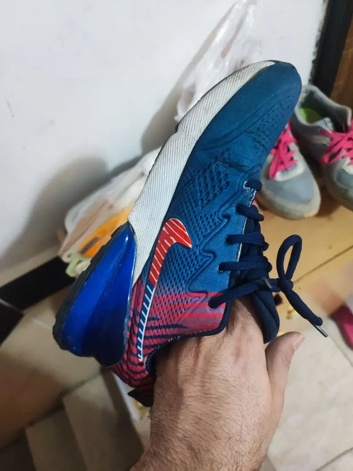 معاوضه کتونی نایک سایز ۴۲ یا ۴۳|کیف، کفش، کمربند|صباشهر, |دیوار