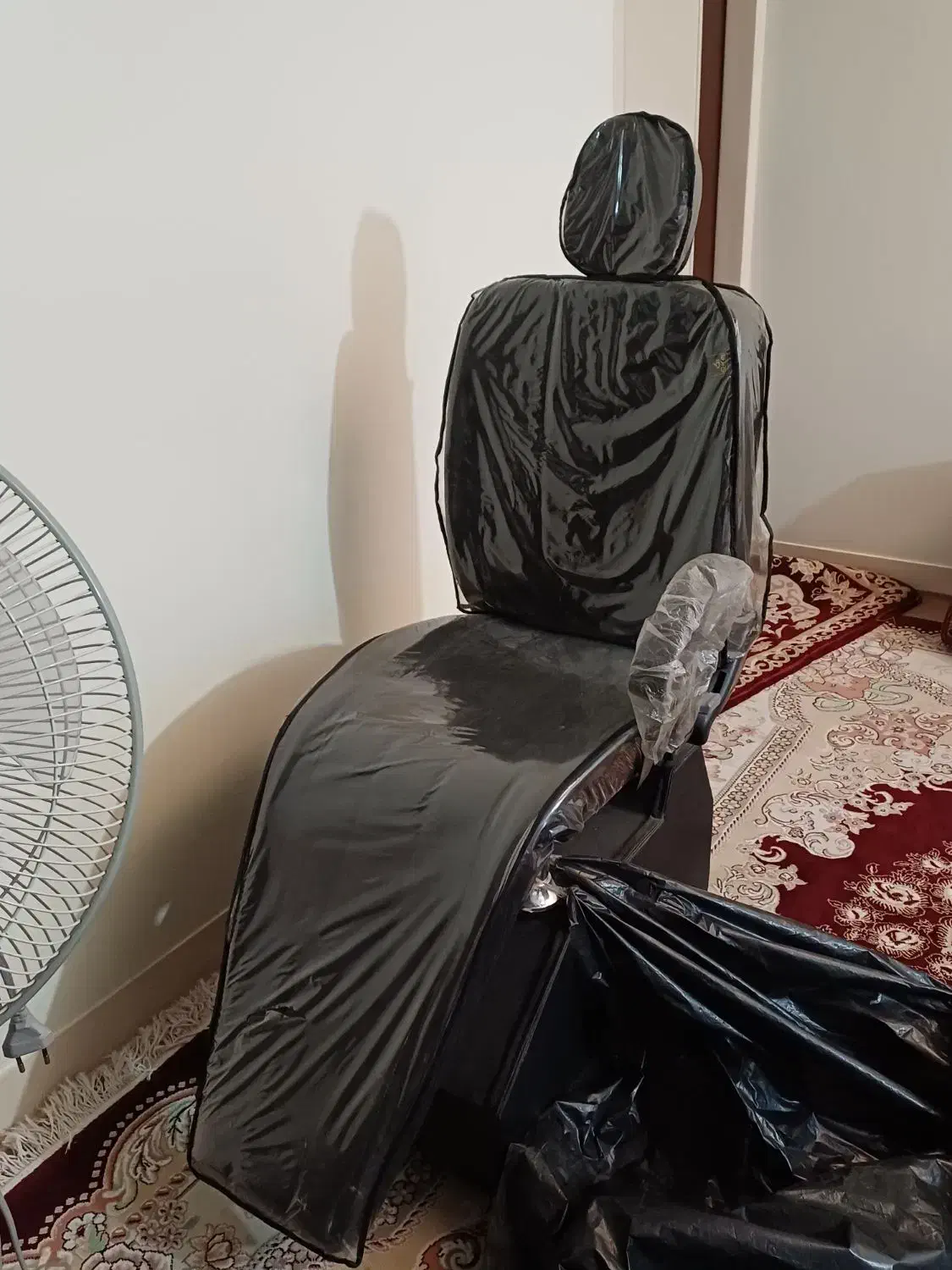 میز ناخون صندلی اصلاح میر خیاطی پایه فرفورژه|آرایشگاه و سالنهای زیبایی|قم, سید معصوم|دیوار