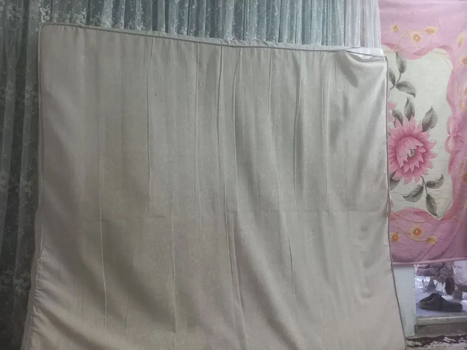 تشک|تشک تختخواب|نیشابور, هفده شهریور|دیوار