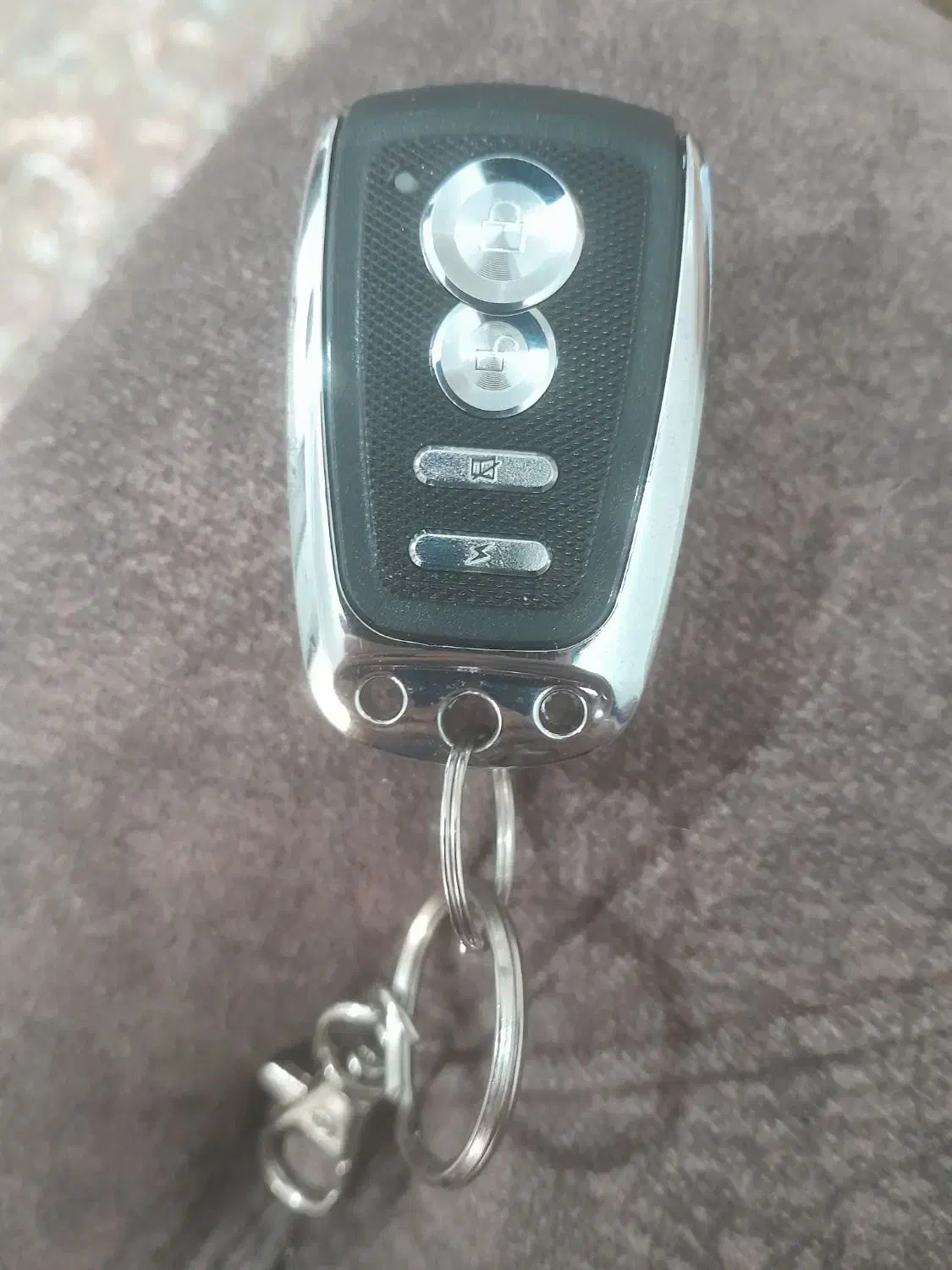 ریموت دووسیلو|قطعات یدکی و لوازم جانبی|مشهد, سمزقند|دیوار