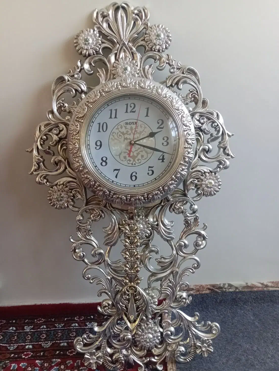 ساعت دیواری کاملا سالم|ساعت دیواری و تزئینی|تبریز, |دیوار