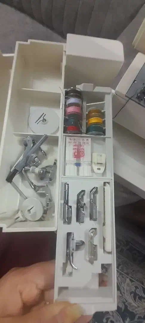 چرخ خیاطی|چرخ خیاطی و ریسندگی|بروجرد, |دیوار