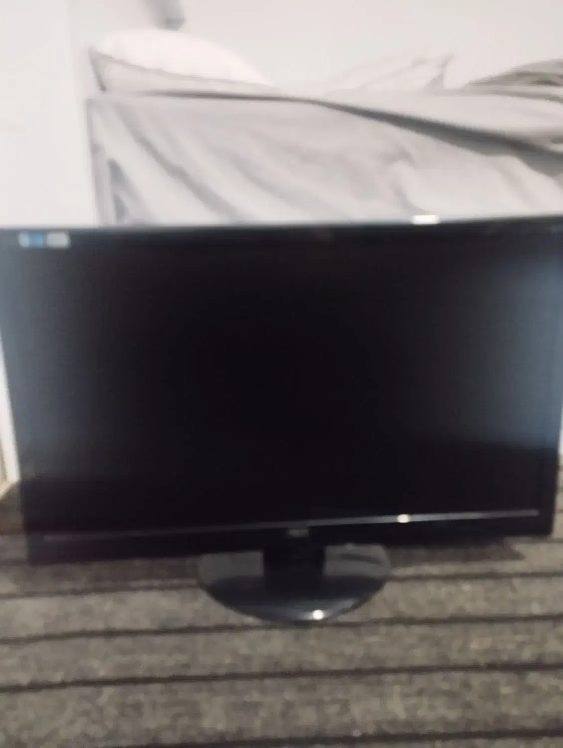 مانیتور 27  Aoc همرا با کابل ها|قطعات و لوازم جانبی رایانه|ساری, |دیوار