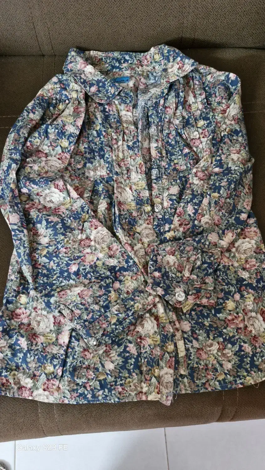 لباس بچگانه|لباس|ساری, |دیوار